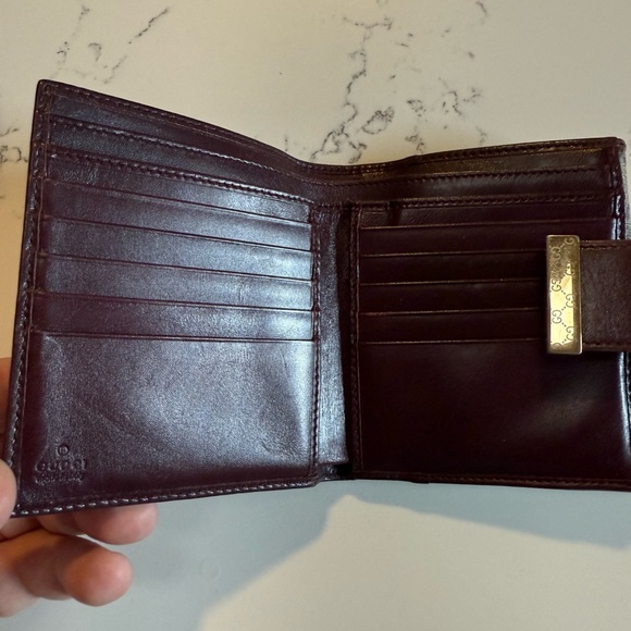 Gucci Monogram Bifold Wallet EUC - Picture 4 of 7